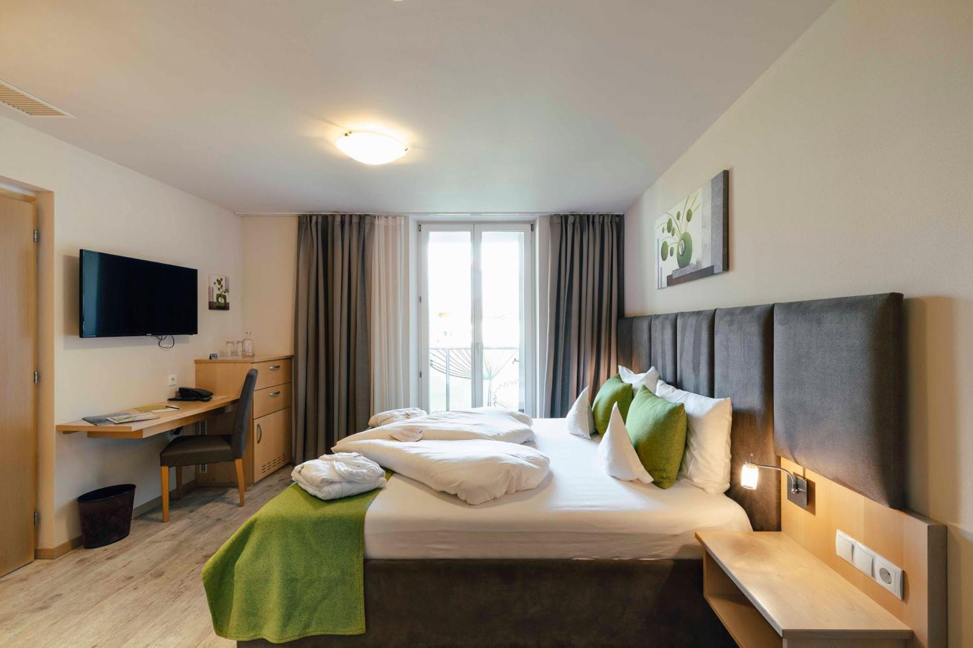 Hotel Pfeiss Lana Room photo